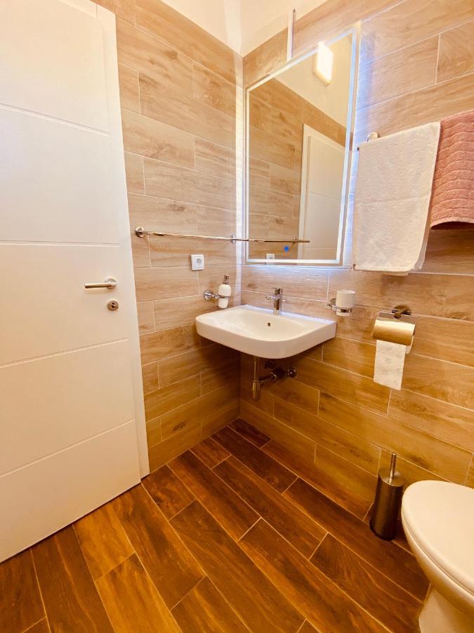 Apartment Elena Donji Okrug  Zewnętrze zdjęcie