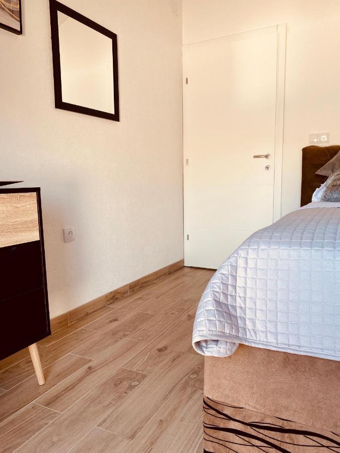 Apartment Elena Donji Okrug  Zewnętrze zdjęcie