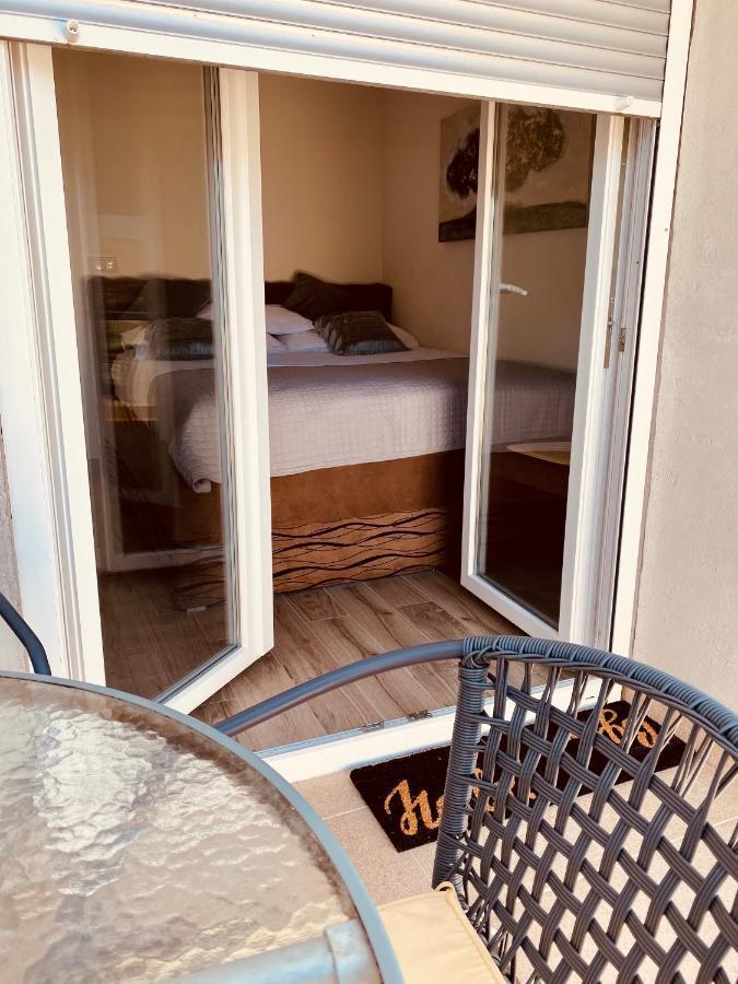 Apartment Elena Donji Okrug  Zewnętrze zdjęcie