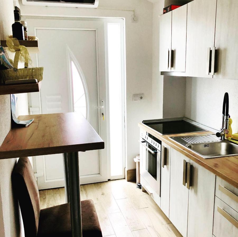 Apartment Elena Donji Okrug  Zewnętrze zdjęcie