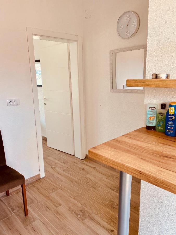 Apartment Elena Donji Okrug  Zewnętrze zdjęcie
