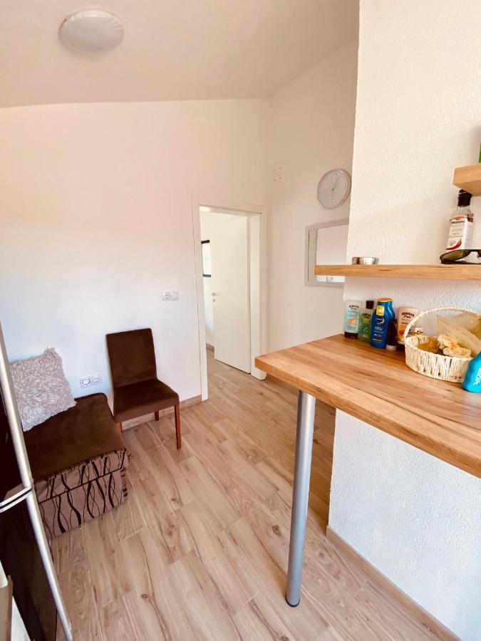 Apartment Elena Donji Okrug  Zewnętrze zdjęcie
