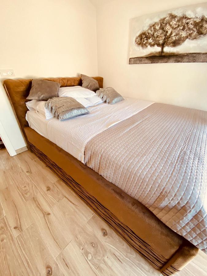 Apartment Elena Donji Okrug  Zewnętrze zdjęcie